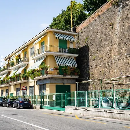 Bed & Breakfast ---5 Minutes From The Sea ---panorama And A-c *