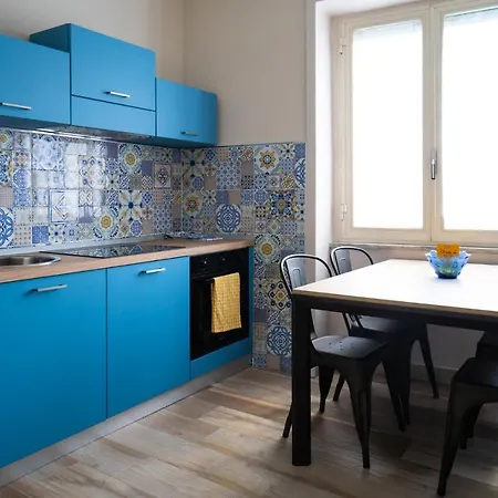 Bed & Breakfast ---5 Minutes From The Sea ---panorama And A-c *